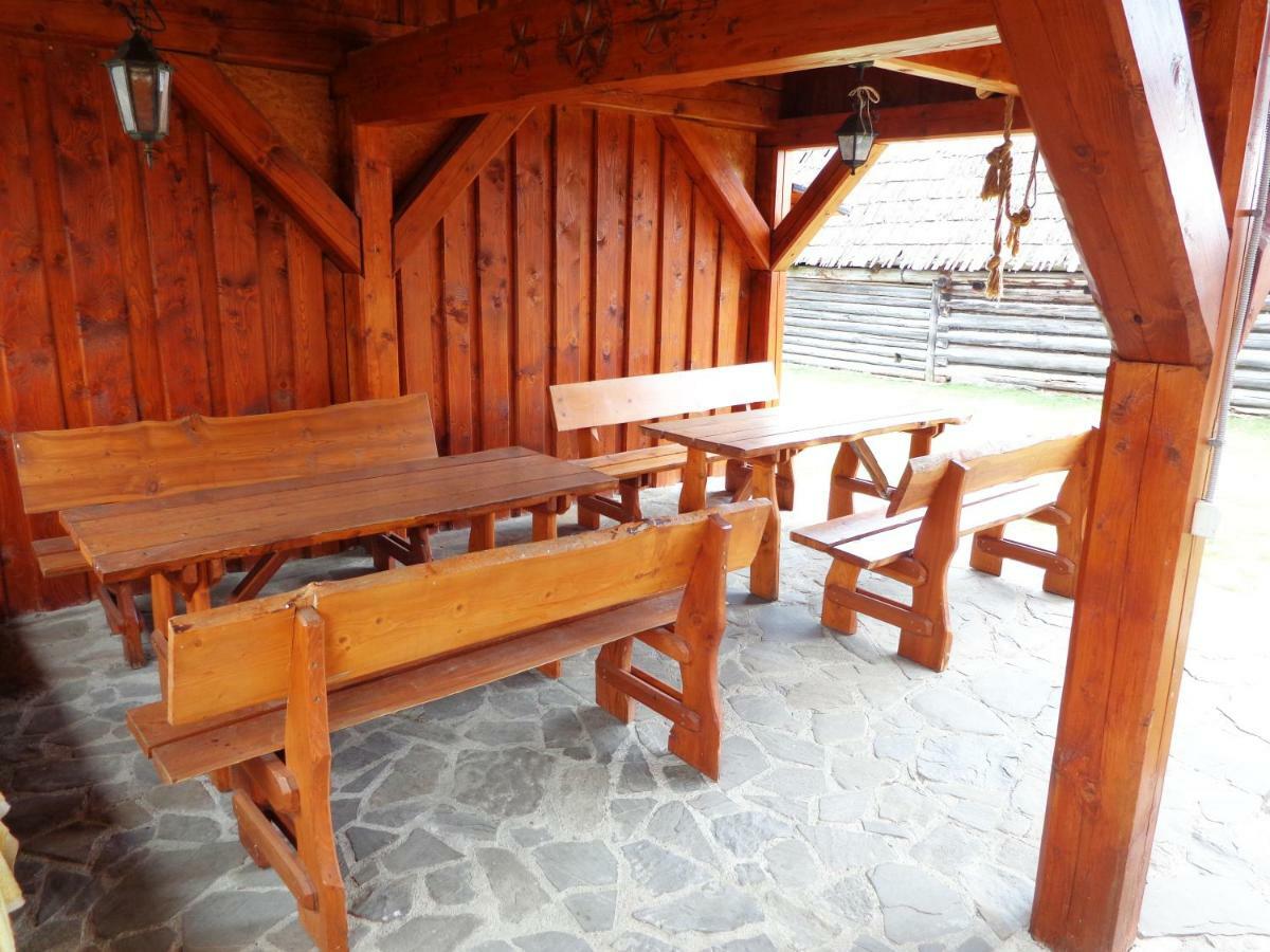 Drevenica Deni Villa Osturna Bagian luar foto